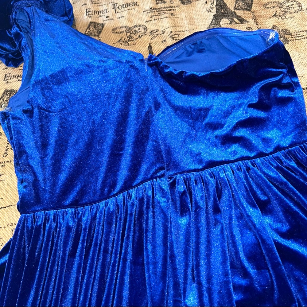 Fashion Nova NWT! Royal Blue Rosalia Stretch Velvet Maxi Dress Size 2X - Picture 15 of 15